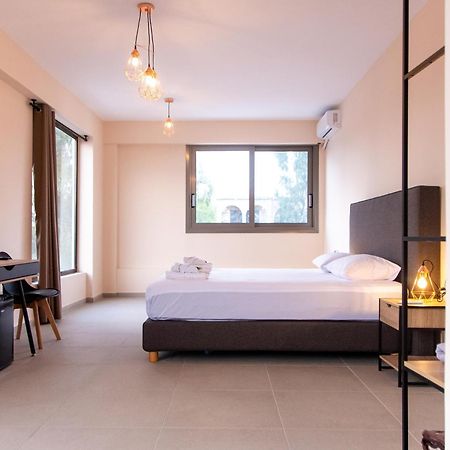 Mini Suites Near Athen'S Airport Free Shuttle From And To Athen'S Airport Спата Экстерьер фото