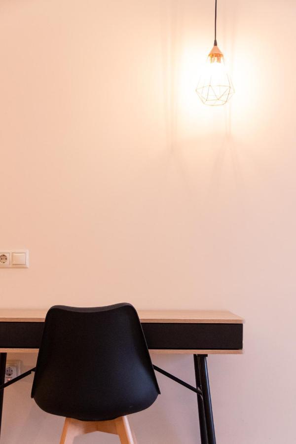 Mini Suites Near Athen'S Airport Free Shuttle From And To Athen'S Airport Спата Экстерьер фото
