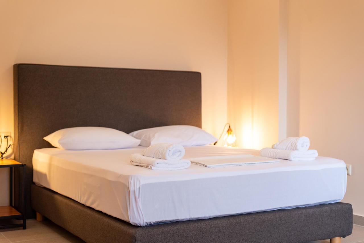 Mini Suites Near Athen'S Airport Free Shuttle From And To Athen'S Airport Спата Экстерьер фото