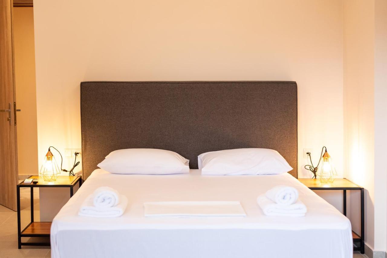 Mini Suites Near Athen'S Airport Free Shuttle From And To Athen'S Airport Спата Экстерьер фото