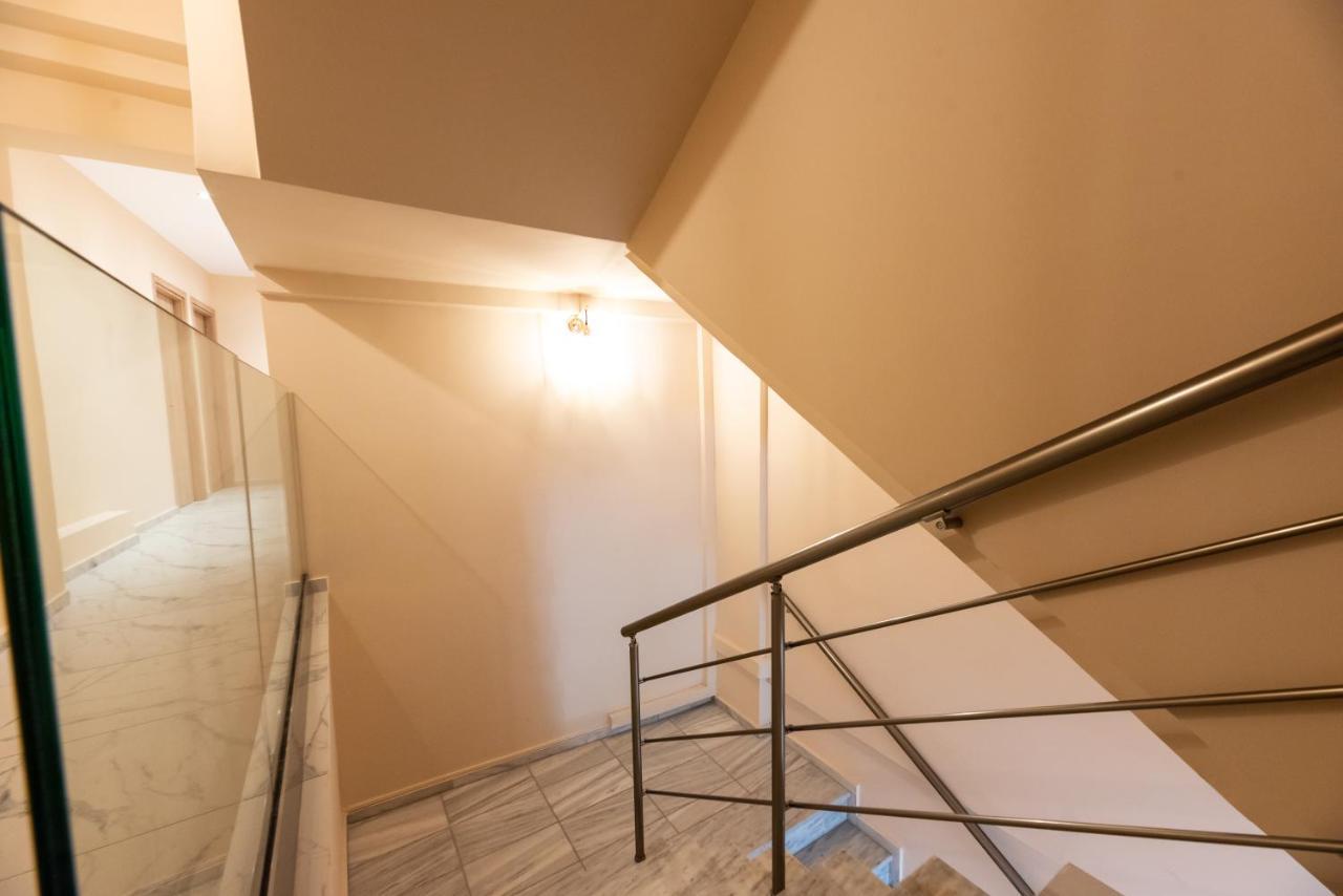 Mini Suites Near Athen'S Airport Free Shuttle From And To Athen'S Airport Спата Экстерьер фото
